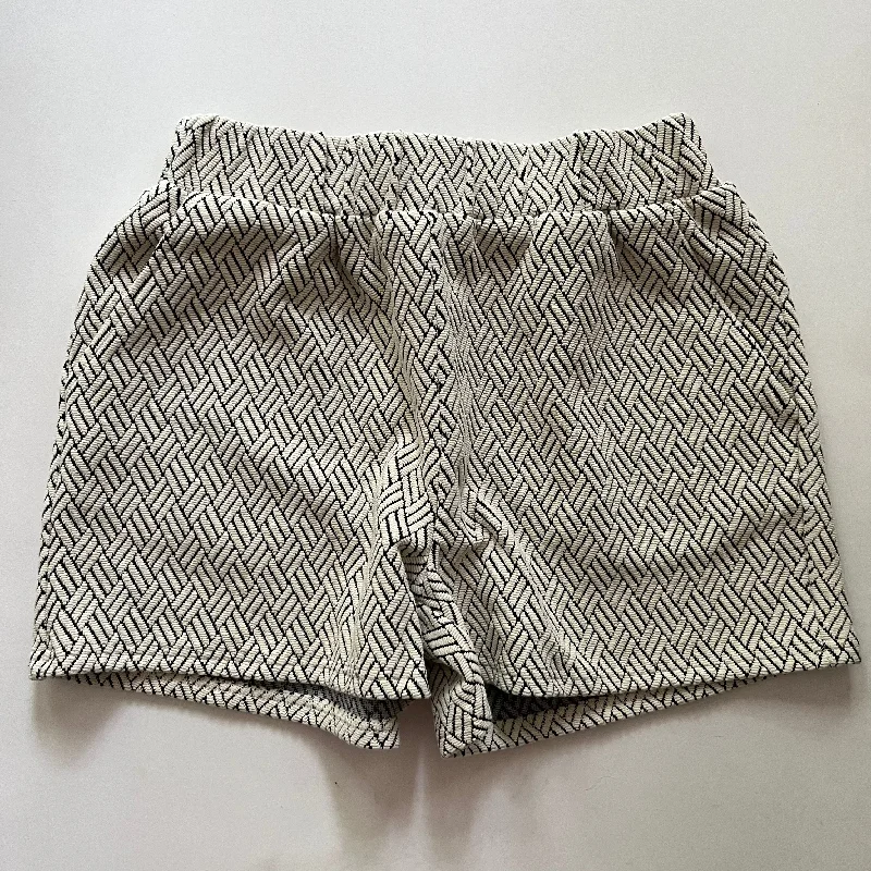 Shorts By See And Be Seen In Cream, Size: 8